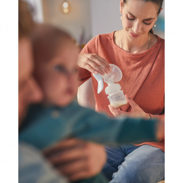 Молокоотсос Philips Avent Manual Breast Pump SCF430/01 в Курске
