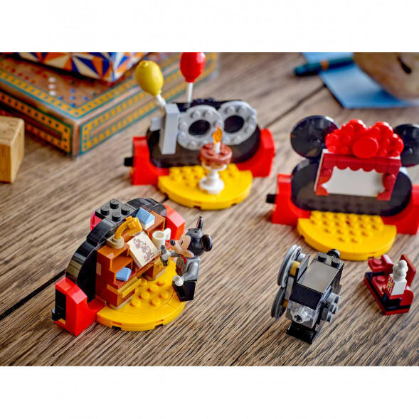 Конструктор LEGO Disney 40600 Празднование 100-летия Дисней в Курске