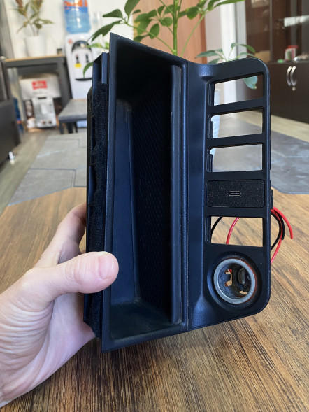 Блок зарядки USB-C 65W для BMW E36 в Курске