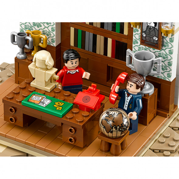 Конструктор LEGO Коллекционные наборы 76052 Логово Бэтмена в Курске