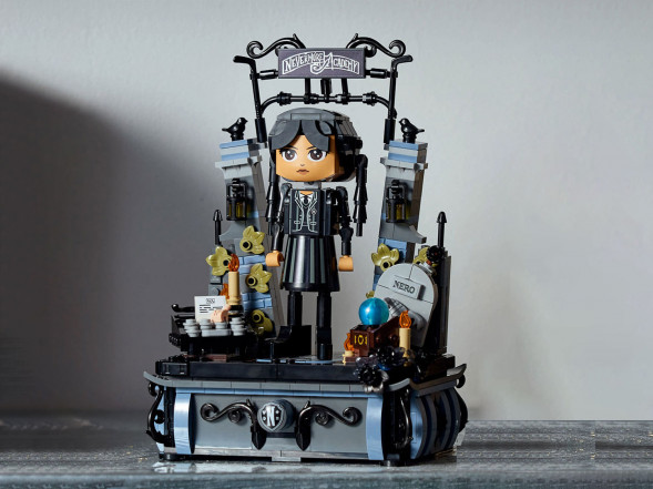 Констурктор LEGO Wednesday 76780 Фигурка Венсдей Аддамс в Курске