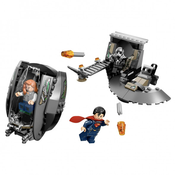 Конструктор LEGO Super Heroes 76009 Супермен: Побег черного Зеро в Курске