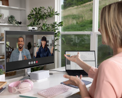 Веб-камера Logitech Brio 500, белый