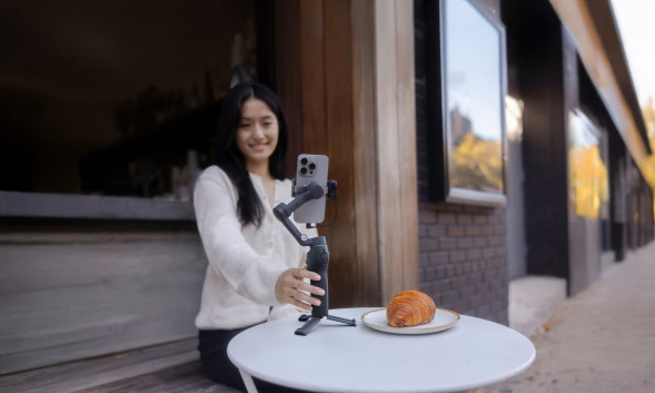 Электрический стабилизатор для смартфона DJI Osmo Mobile 7P в Курске