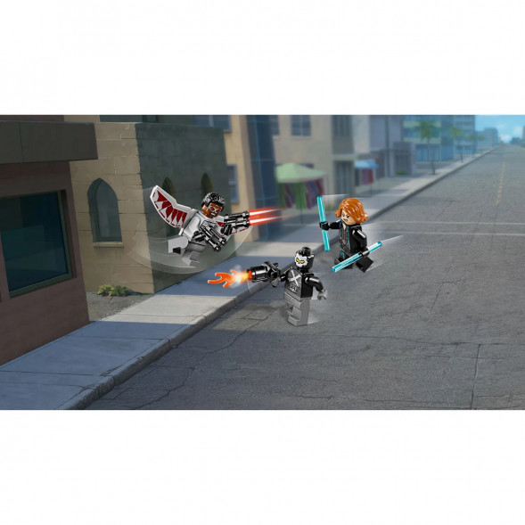 Конструктор LEGO Super Heroes 76050 Опасное ограбление в Курске