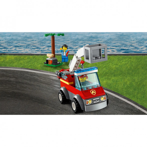 Конструктор LEGO City Fire 60212 Пожар на пикнике в Курске
