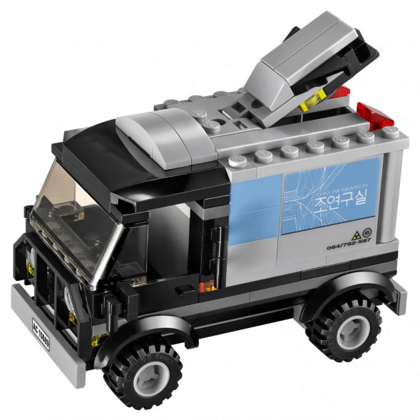 Конструктор LEGO Super Heroes 76032 Погоня на Квинджете Мстителей в Курске