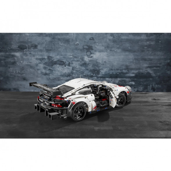 Конструктор LEGO Technic 42096 Porsche 911 RSR в Курске