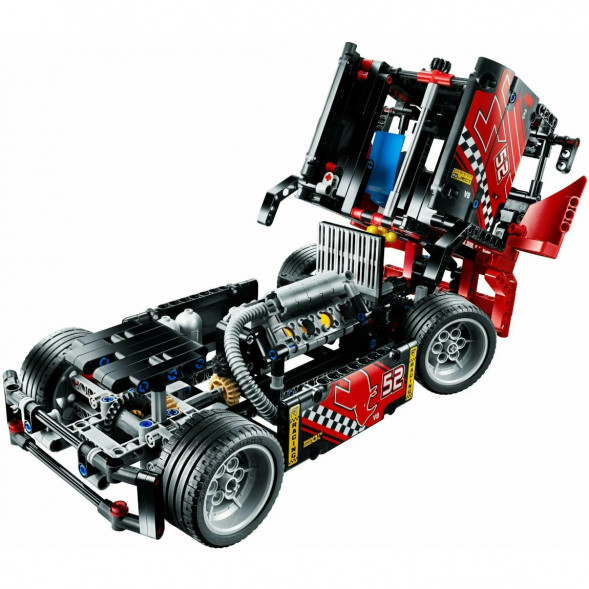 Конструктор LEGO Technic 42041 Гоночный грузовик в Курске