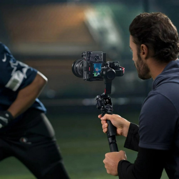 Стабилизатор DJI Ronin RS 4 Combo  в Курске