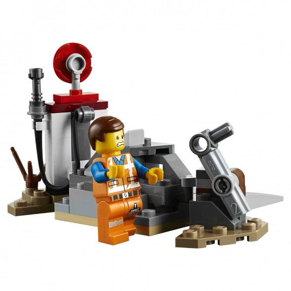 Конструктор LEGO Movie 70823 Трехколёсный велосипед Эммета в Курске